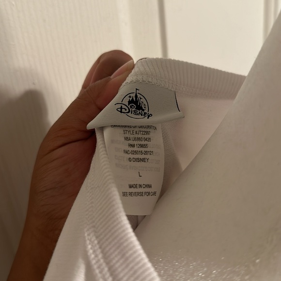 NWT Walt Disney World women's crewneck sweater, size Large - Picture 4 of 7